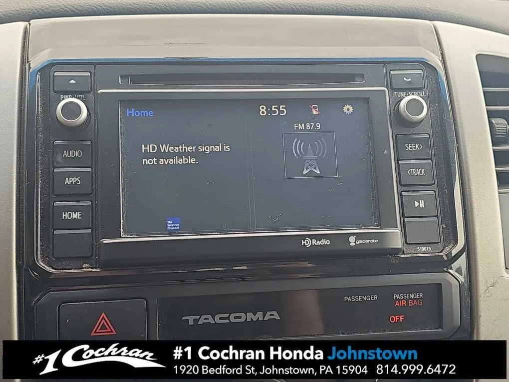 Used 2015 Super White Toyota  image 21