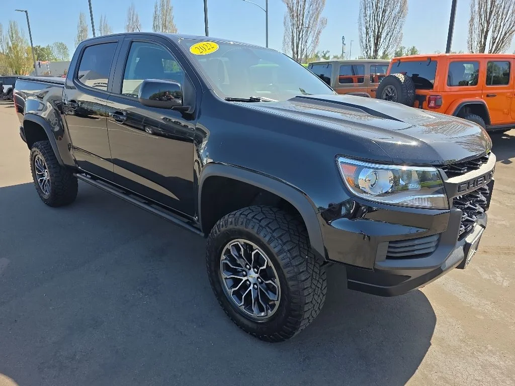 Used 2022 Black Chevrolet ZR2 image 7