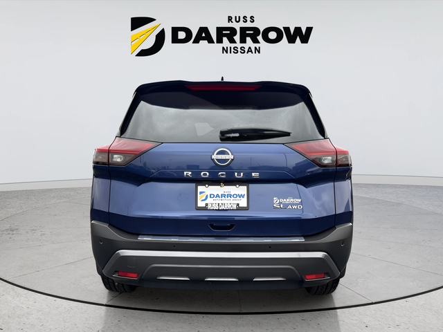 Used 2023 Blue Nissan SL image 4