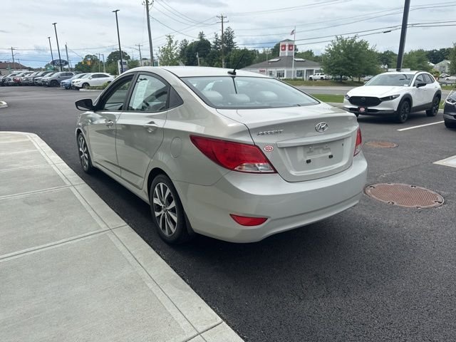Used 2017 Beige Hyundai Value Edition image 5