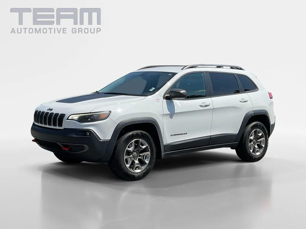 Used 2019 White Jeep Trailhawk image 3