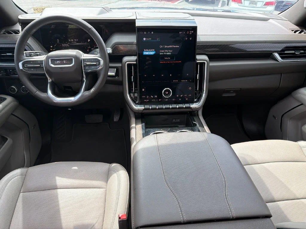 Used 2025 Blue GMC Elevation image 23