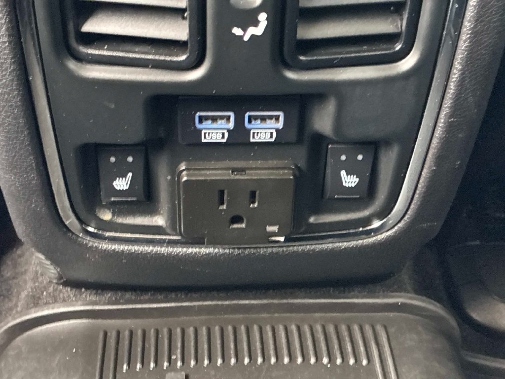 Used 2014 Black Jeep Limited image 18
