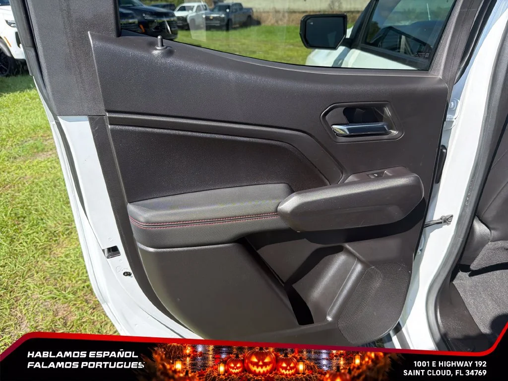 Used 2023 SUMMIT WHITE Chevrolet 4WD Z71 image 22