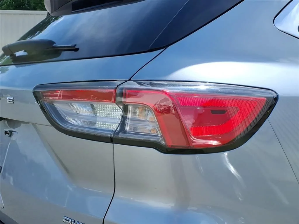 Used 2021 Silver Ford Titanium image 18
