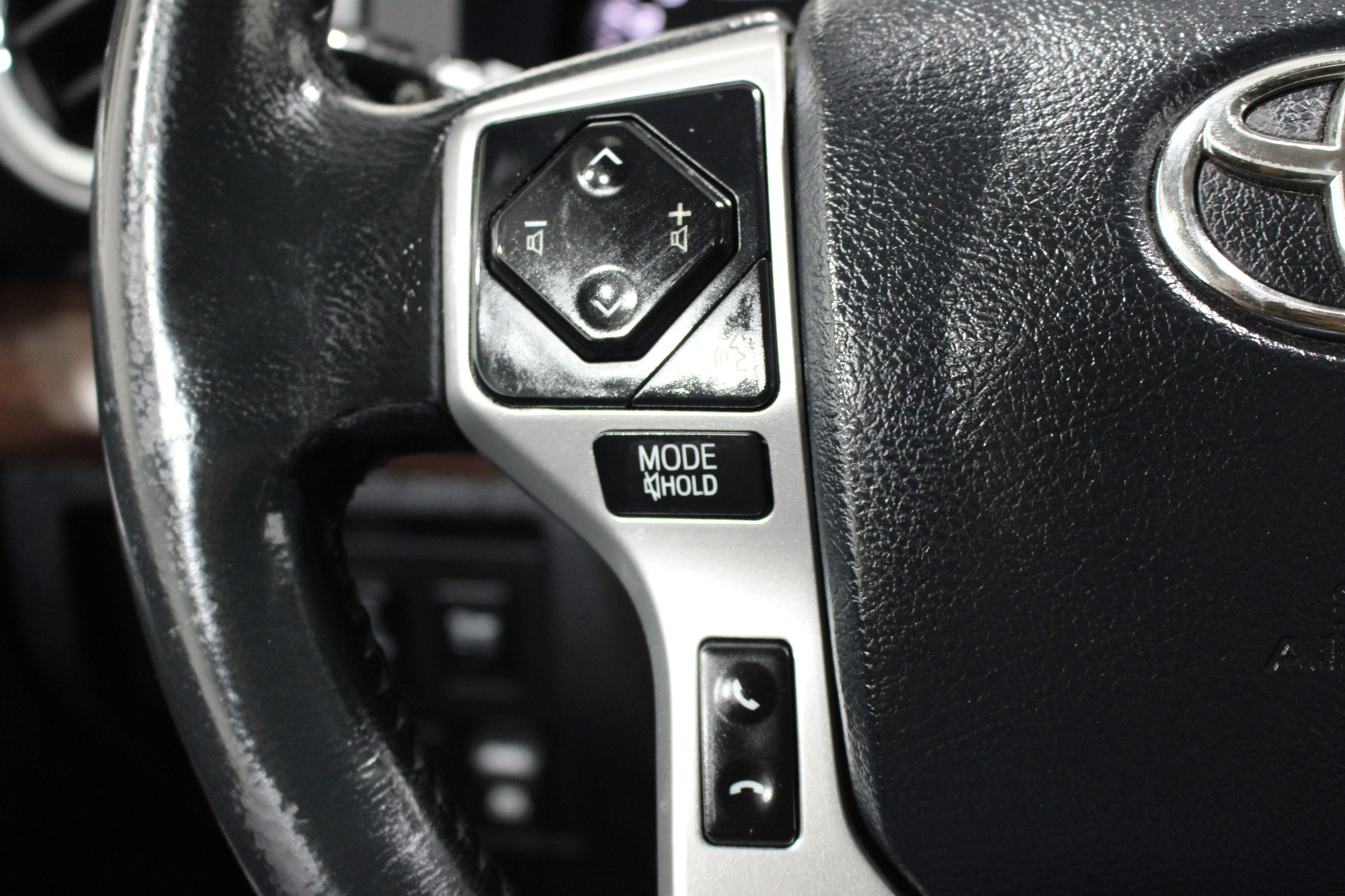 2018 Toyota Tundra Limited - Photo 11