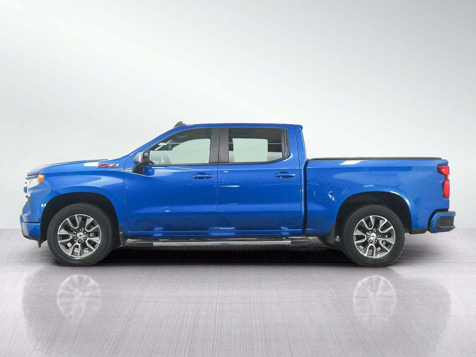 Used 2023 Chevrolet Silverado 1500 RST with VIN 1GCUDEE86PZ198512 for sale in White Bear Lake, Minnesota