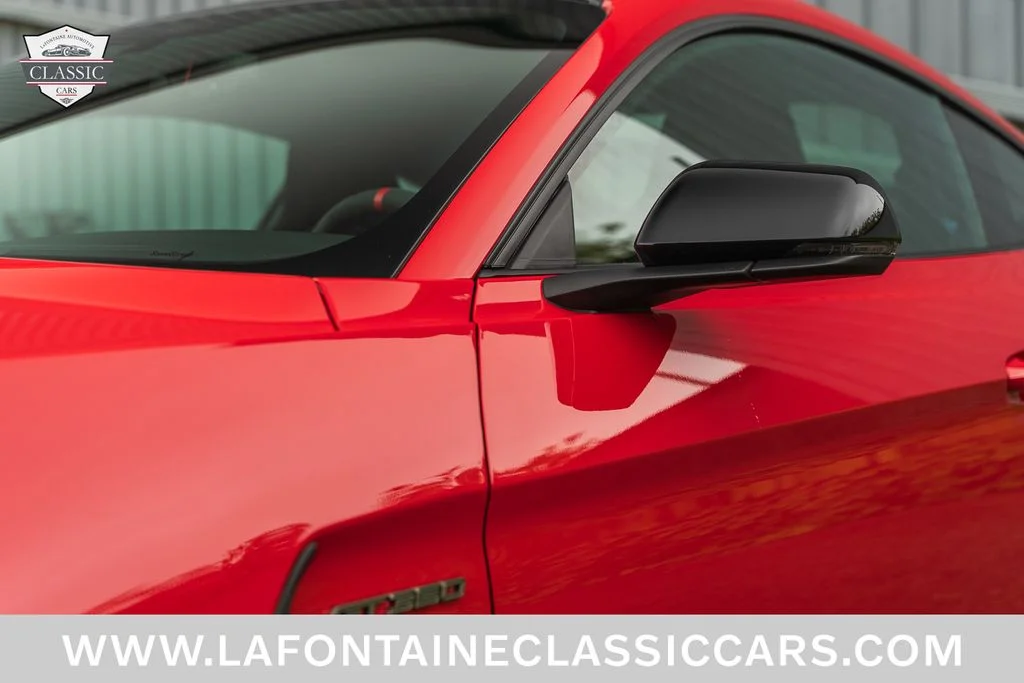 Used 2017 Red Ford Shelby GT350R image 15