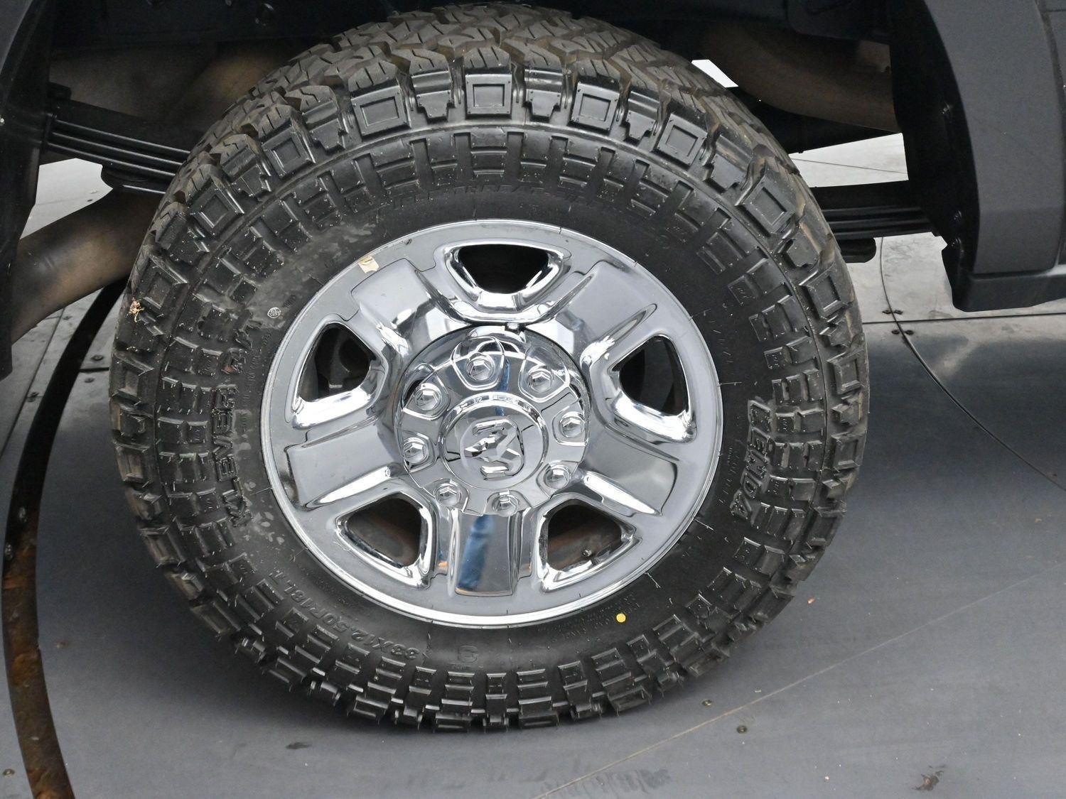 2022 RAM Ram 3500 Pickup Laramie - Photo 35