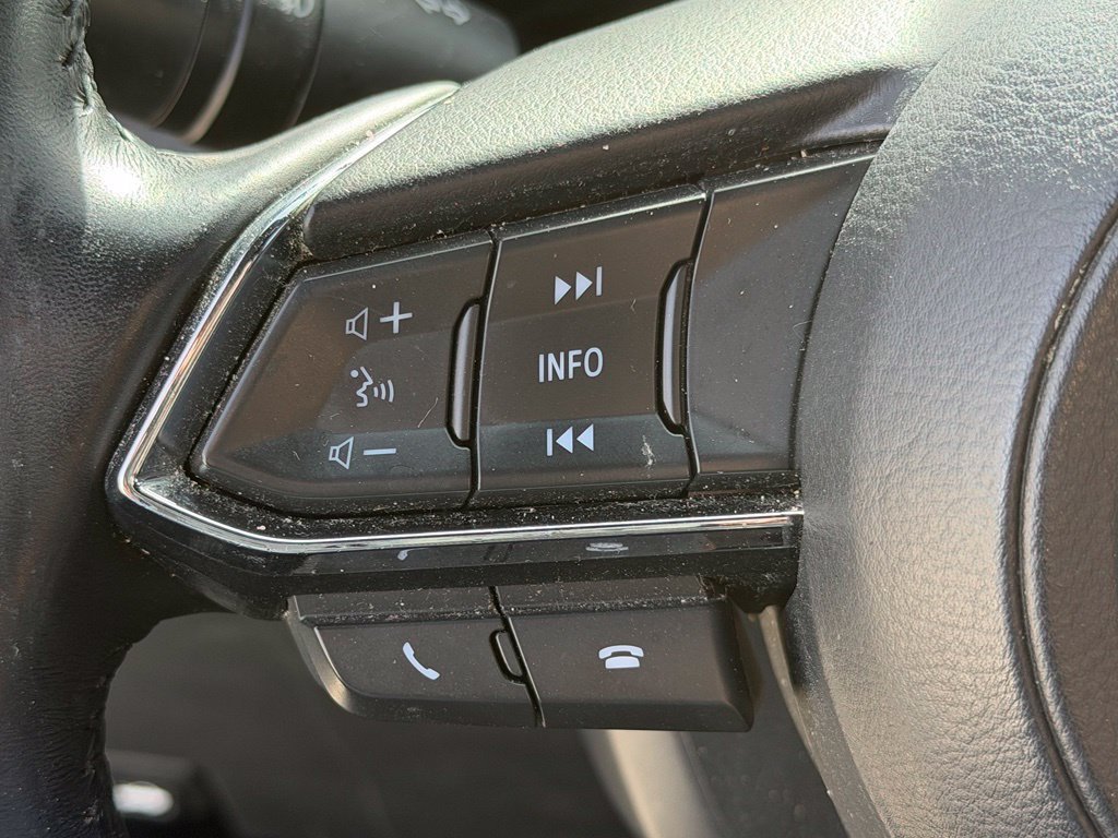 Used 2020 White Mazda Grand Touring image 22