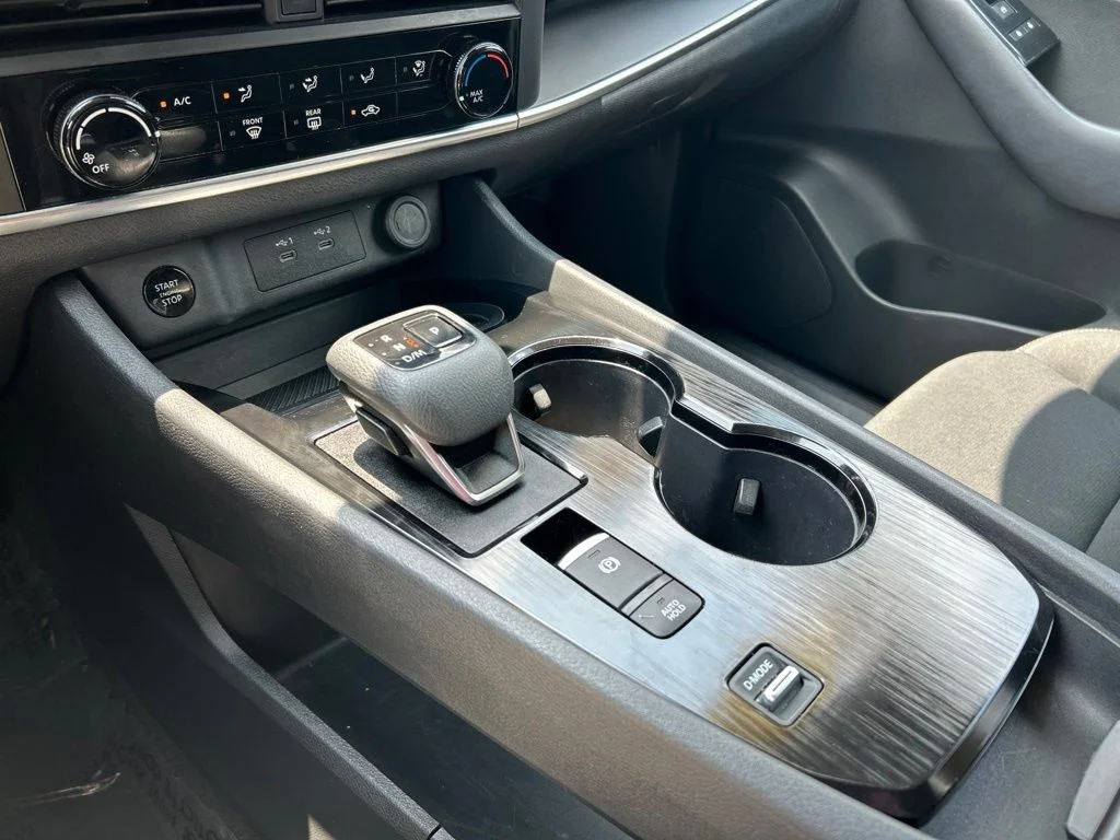 Certified Used 2024 White Nissan S image 36