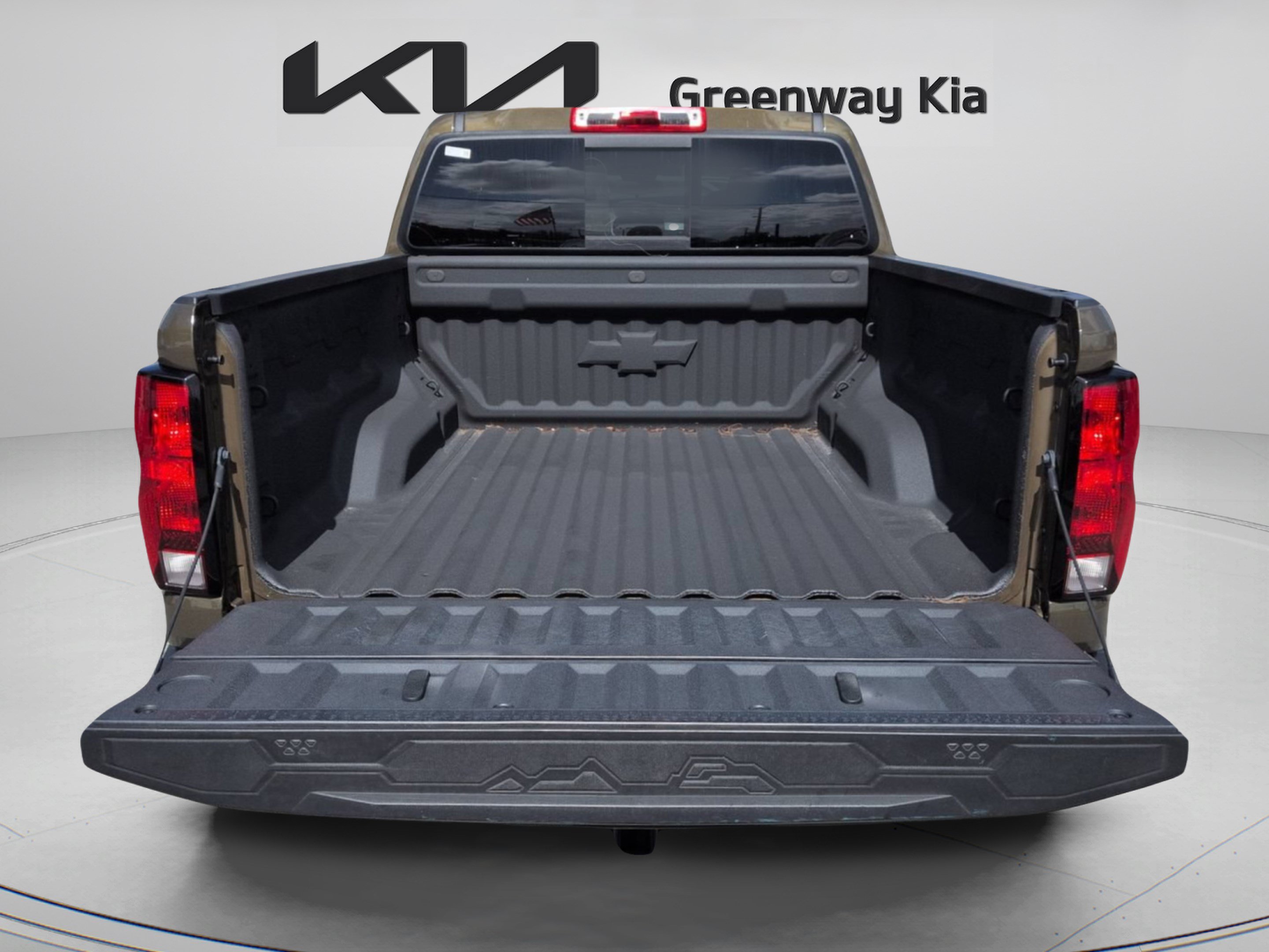 Used 2025 Harvest Bronze Metallic Chevrolet Trail Boss image 17