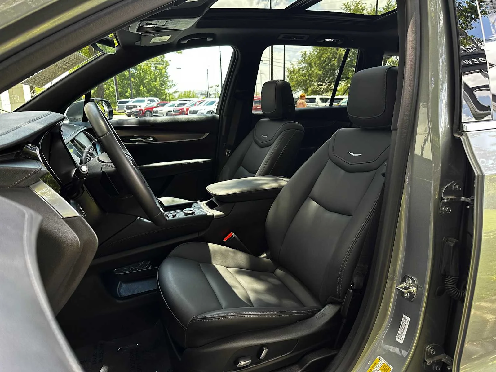 2025 Cadillac XT6 Luxury - Photo 9