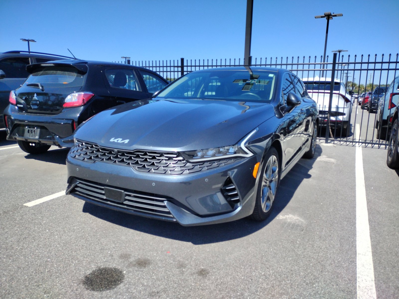 Used 2024 Gray Kia EX image 3