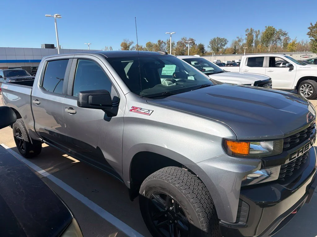 Used 2019 Gray Chevrolet Custom Trail Boss image 5