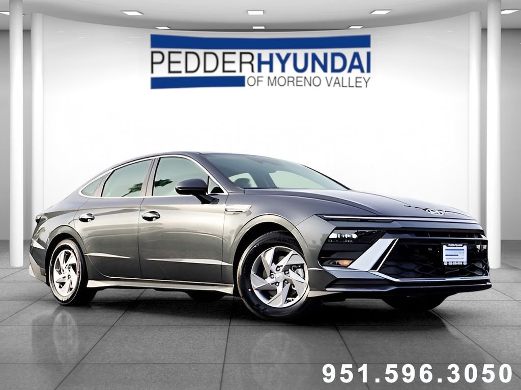 2026 Hyundai Sonata SE's photo
