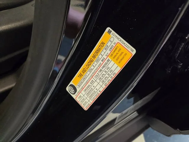 Used 2019 STELLAR BLACK METALLIC Cadillac Luxury FWD image 19