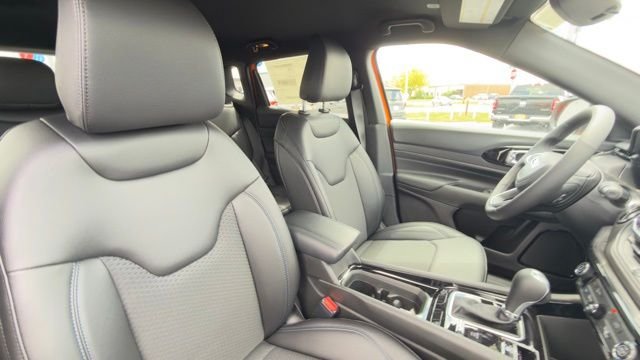 New 2026 Joose (DISC) Jeep Latitude image 34