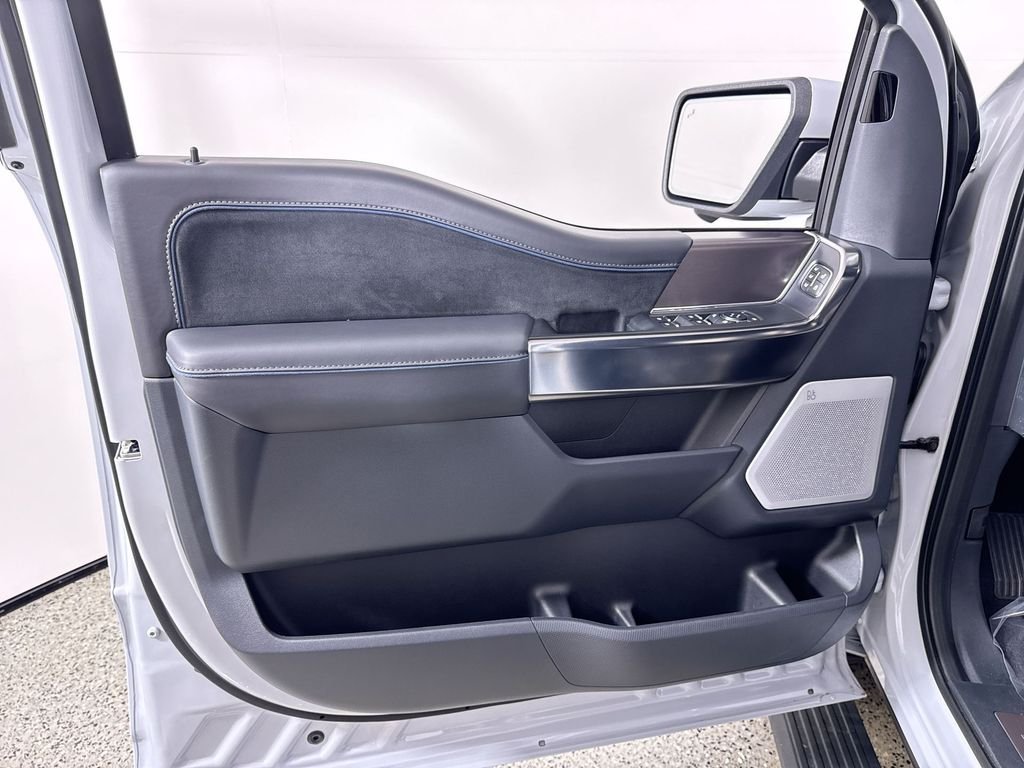 Used 2025 White Ford Platinum image 13