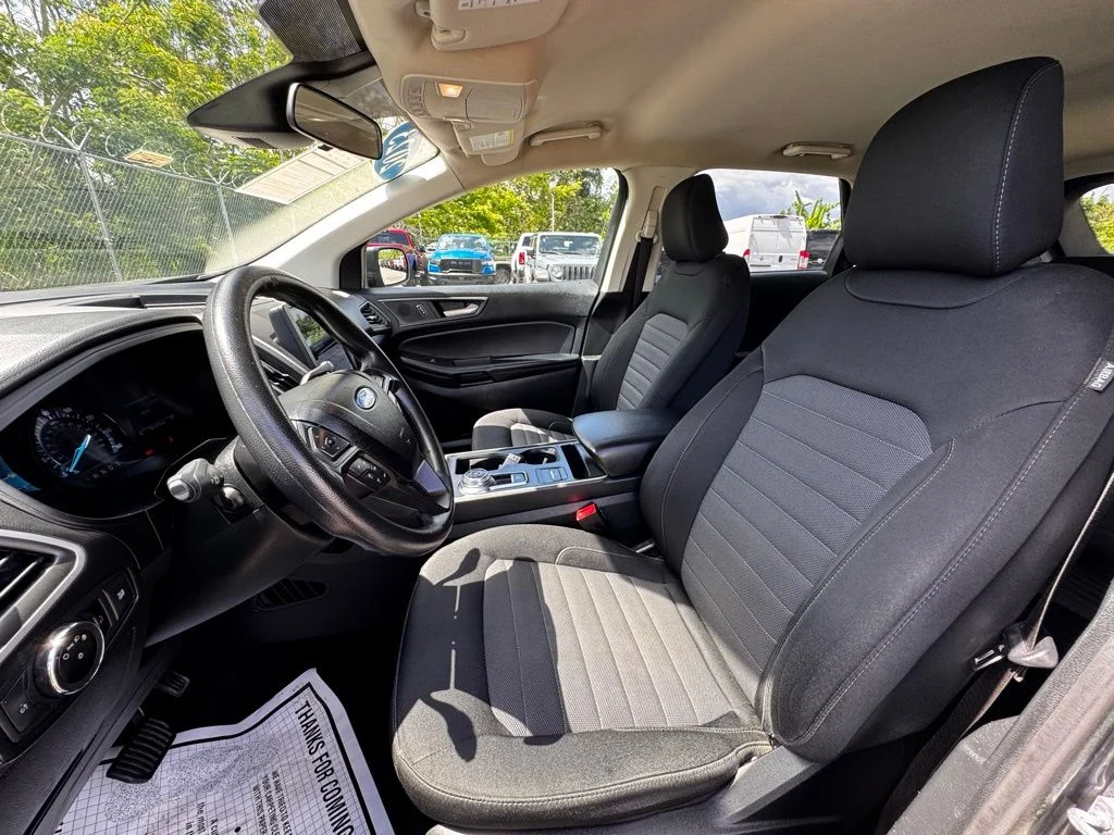 Used 2023  Ford SE image 15