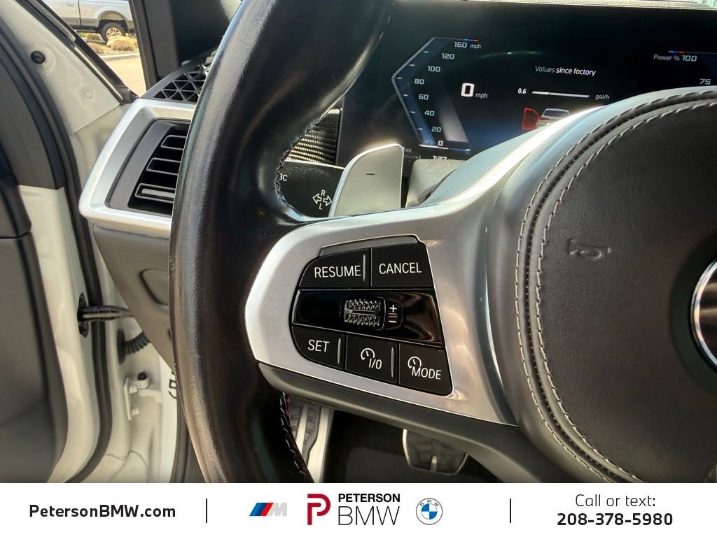 Used 2024 Alpine White BMW M60i image 32