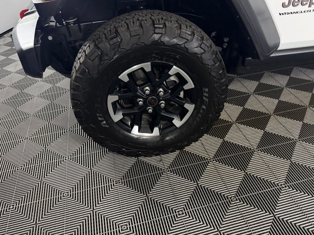 Certified Used 2026 White Jeep Rubicon image 13