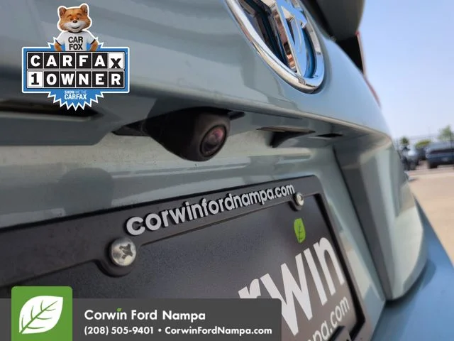 Used 2022 Beige Toyota XLE AWD-e image 31