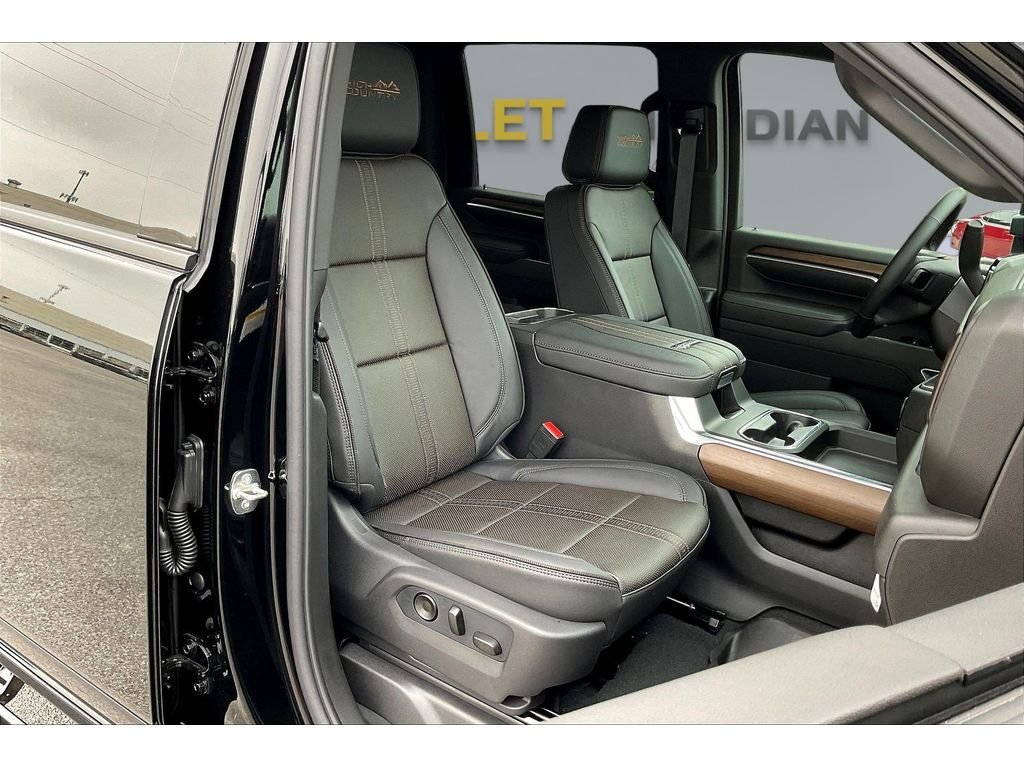2026 Chevrolet Silverado 3500 HD High Country - Photo 9