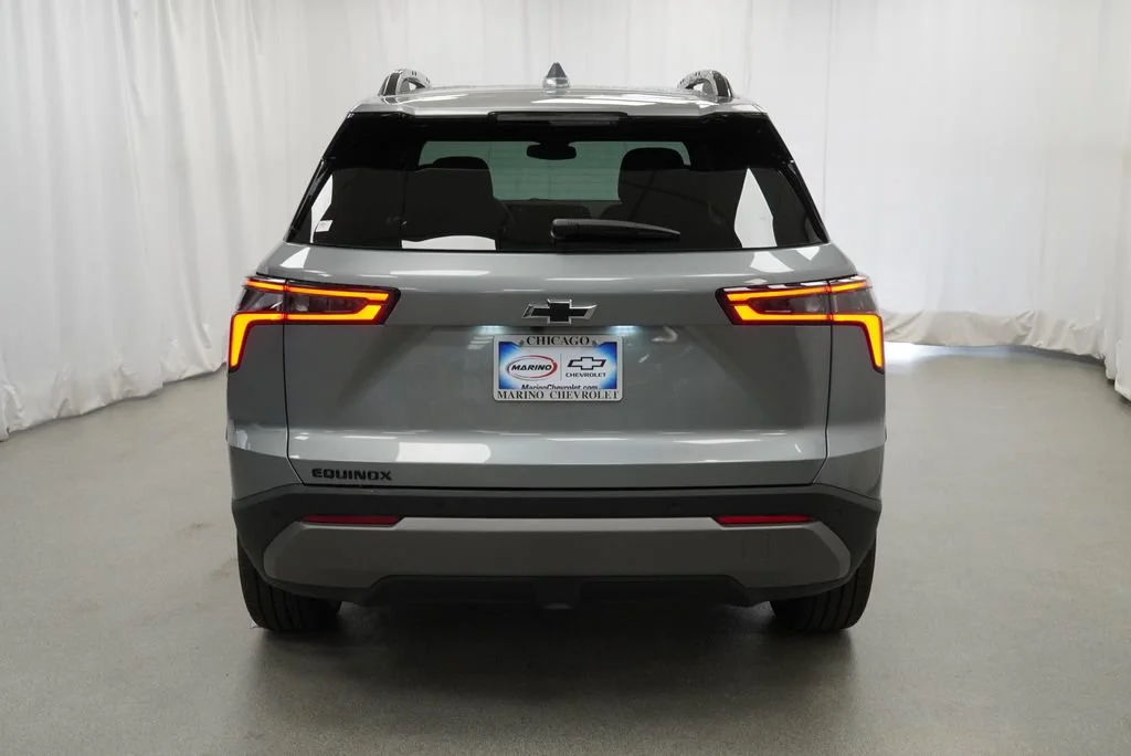 2027 Chevrolet Equinox LT - Photo 35
