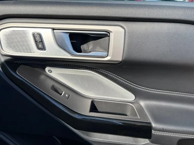 Used 2023  Ford ST image 23