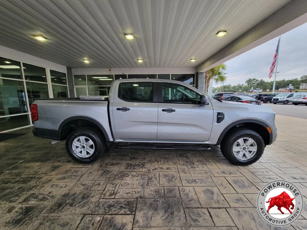 Used 2024 Silver Ford XL image 6