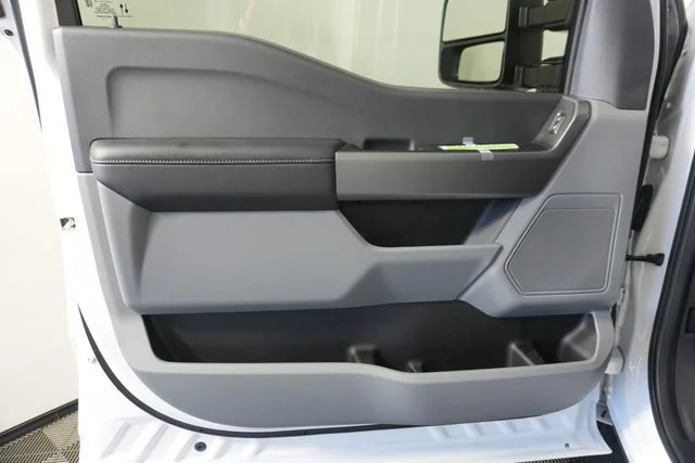 New 2026 Oxford White Ford F-250® XLT image 27