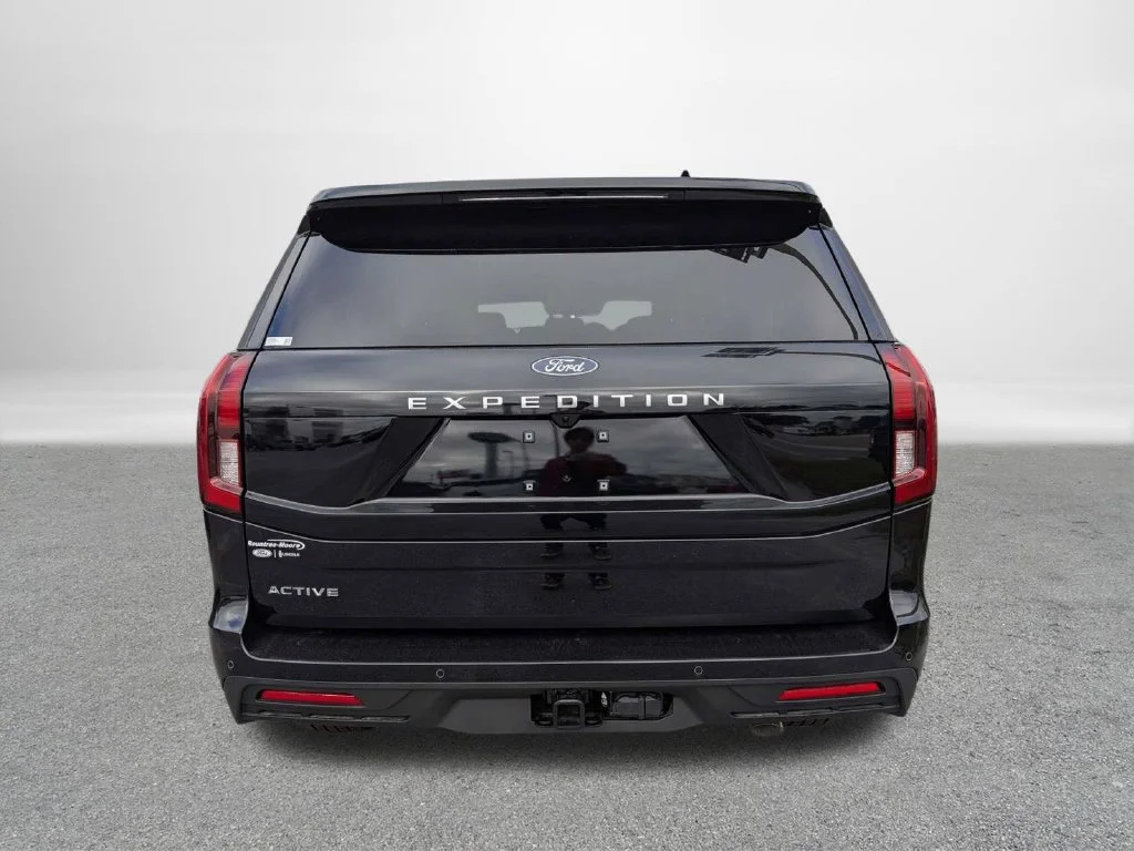 New 2026 Agate Black Metallic Ford Active image 4