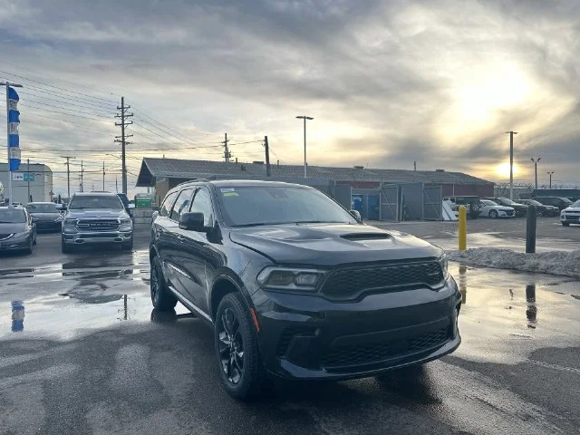 New 2026 Diamond Black Clear-Coat Exterior Paint Dodge GT Plus image 12
