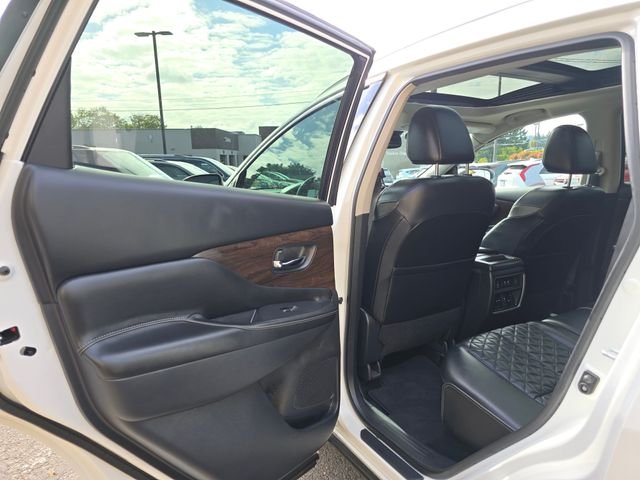 Used 2020 Pearl White Tricoat Nissan Platinum image 15