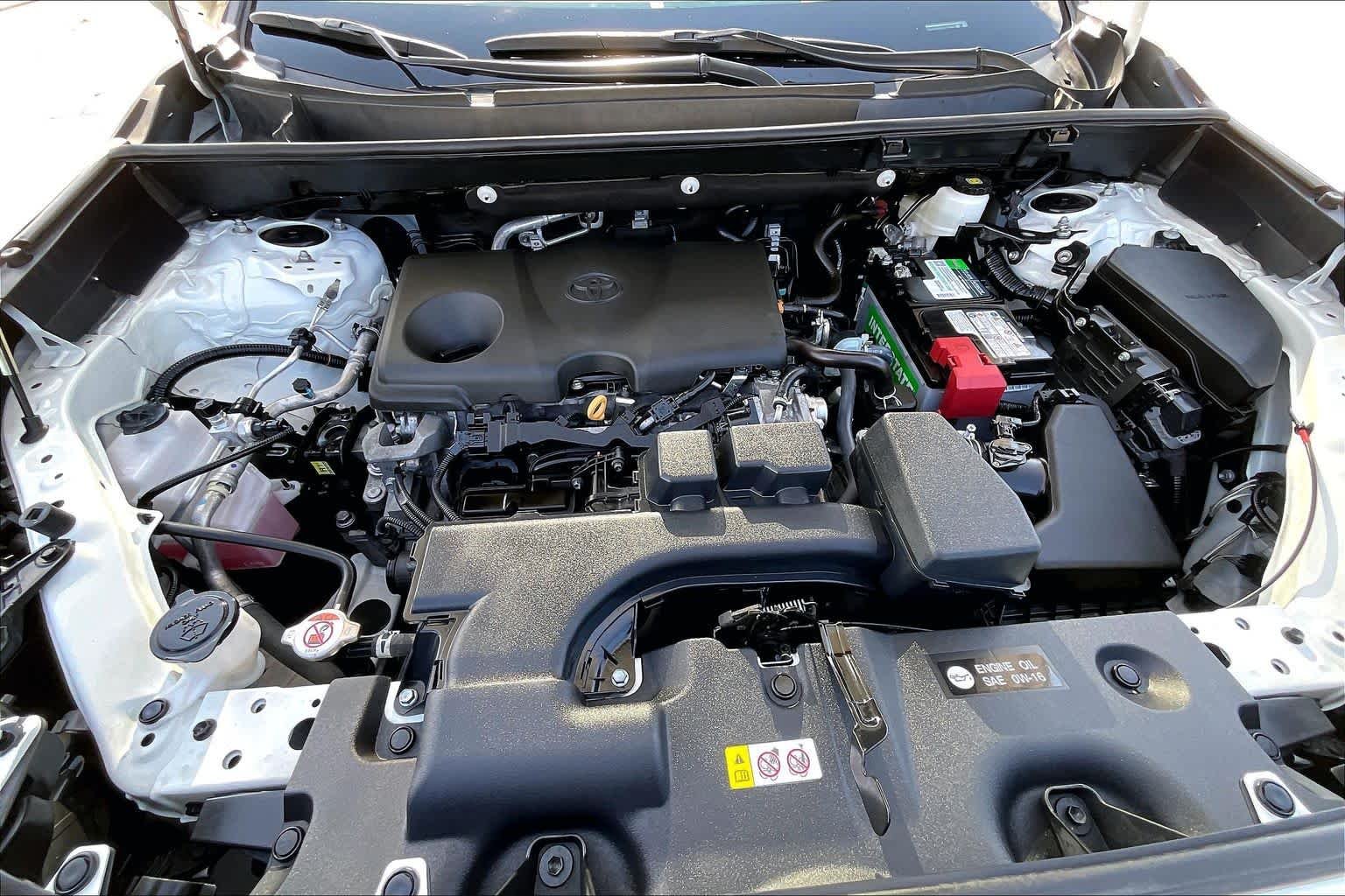Used 2025 Ice Cap Toyota XLE image 28