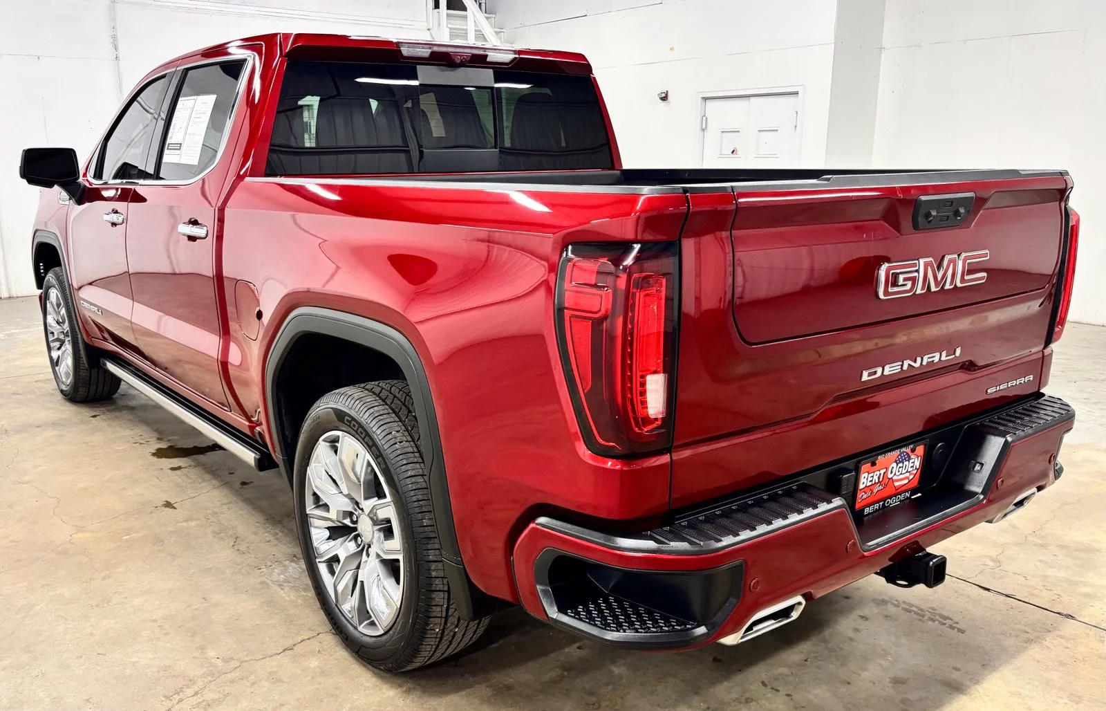 Used 2024 Red GMC Denali image 4