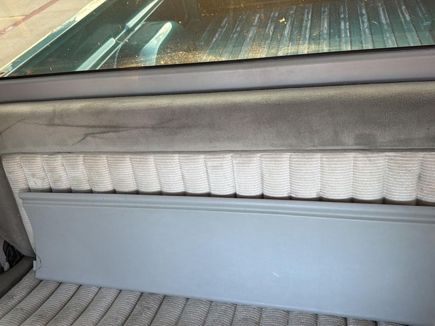 Used 1994 GREEN Chevrolet base image 7