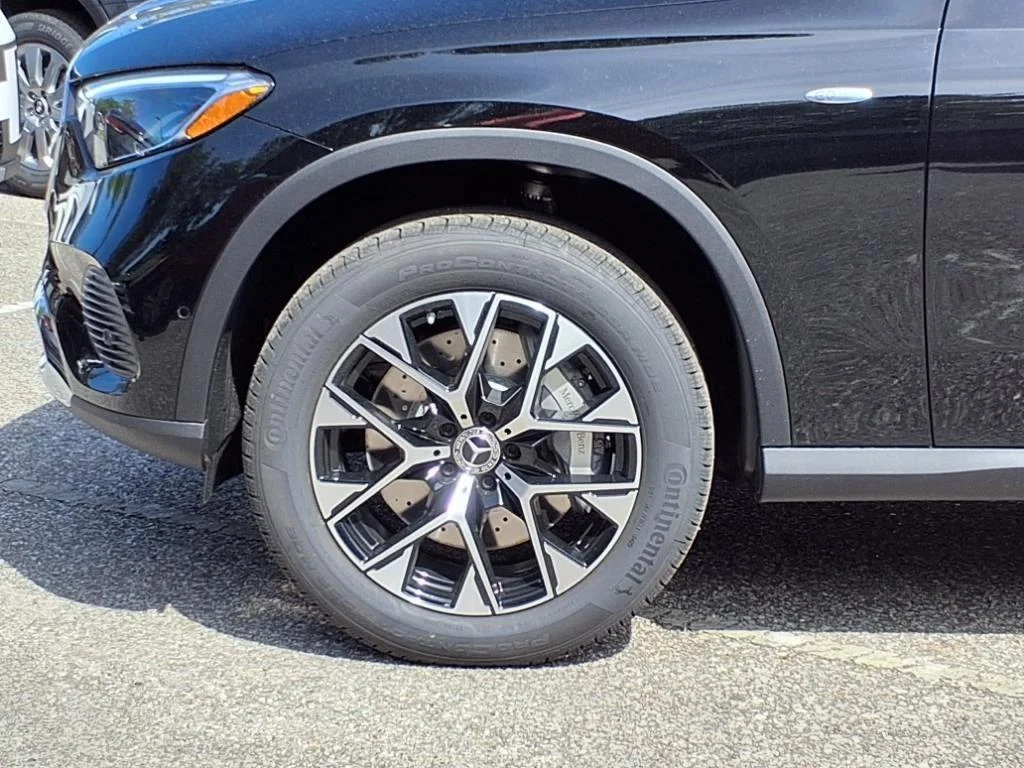 New 2025 Black Mercedes-Benz GLC 350 image 14