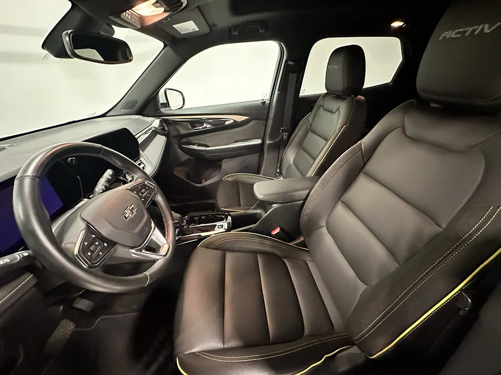 Used 2024 Summit White Chevrolet ACTIV image 3