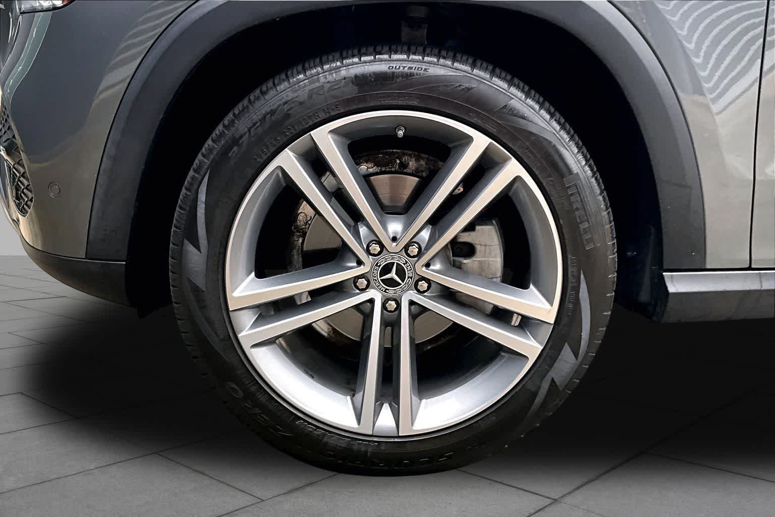 Used 2022 Selenite Grey Metallic Mercedes-Benz GLE 350 image 19