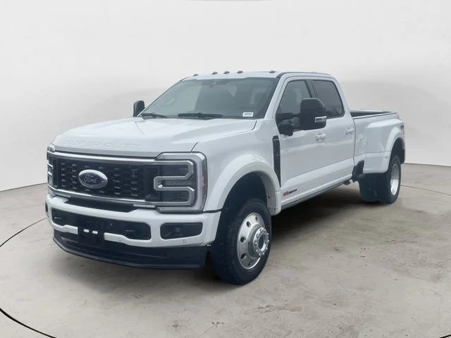 2026 Ford F-450 Platinum 4x4 Crew Cab 8' Box DRW's photo