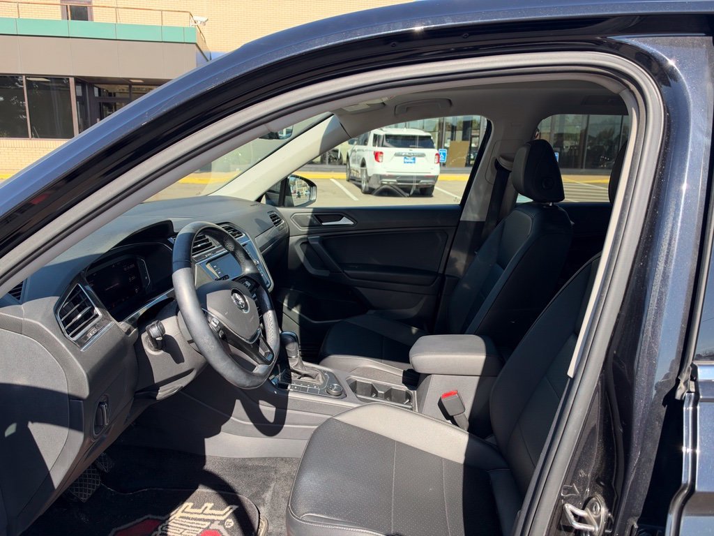 Used 2019 Black Volkswagen  image 8