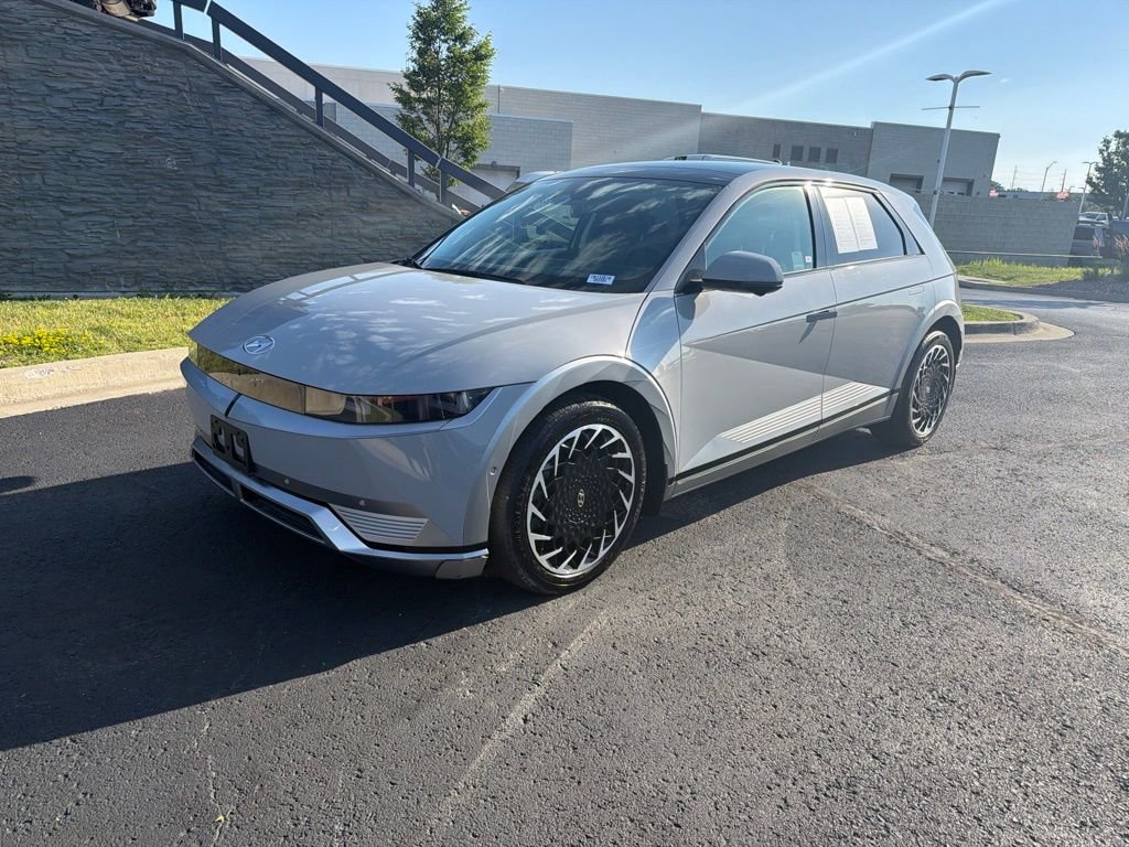 Used 2024 Gray Hyundai Limited image 3