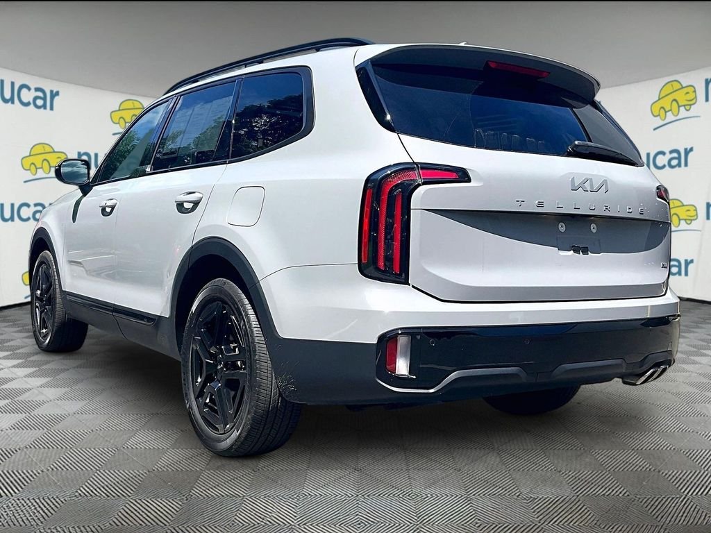 Used 2024 Gray Kia EX X-Line image 4