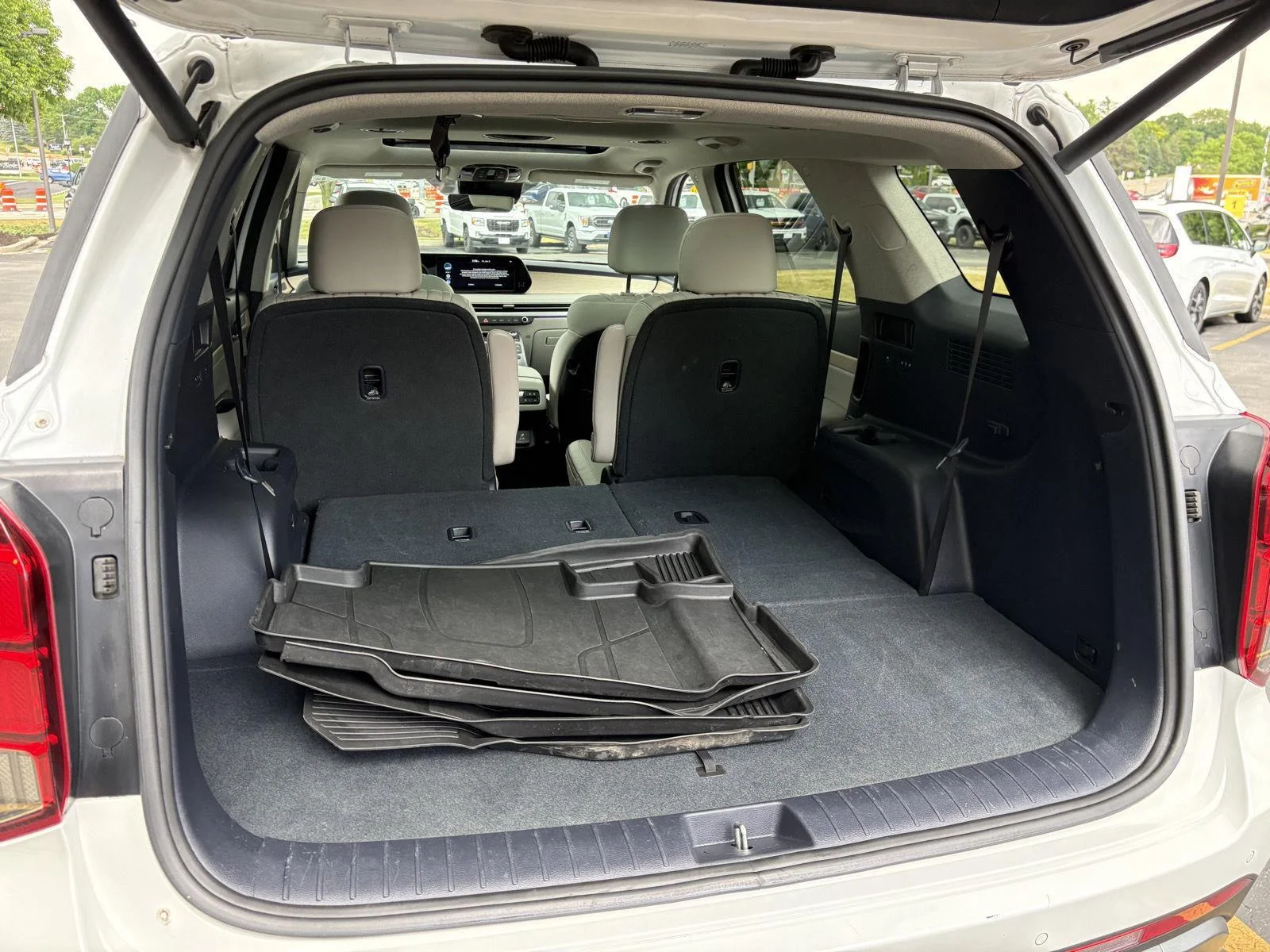 Certified Used 2024 Hyper White Hyundai Limited image 20