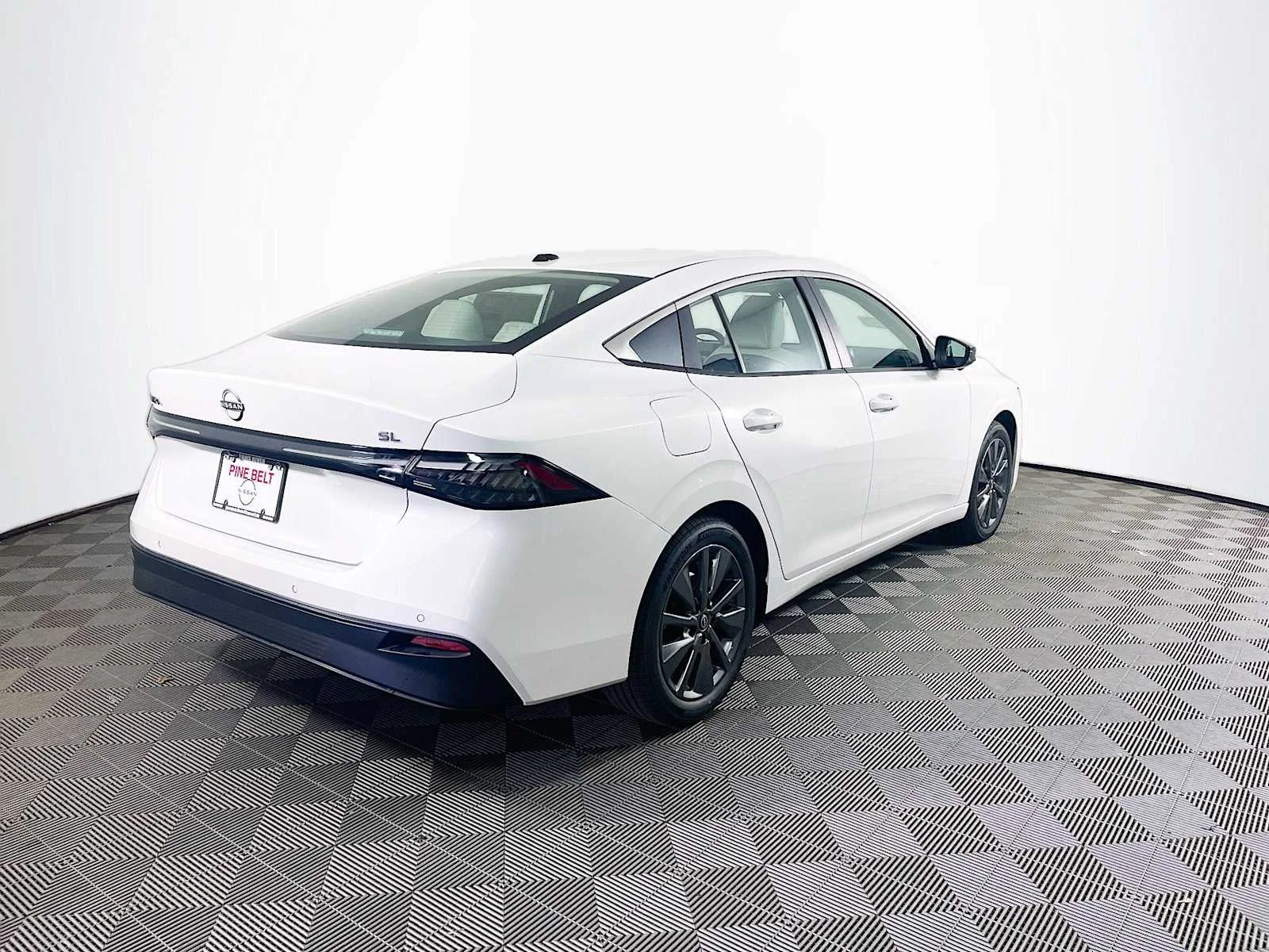New 2026 Aspen White TriCoat Nissan SL image 2