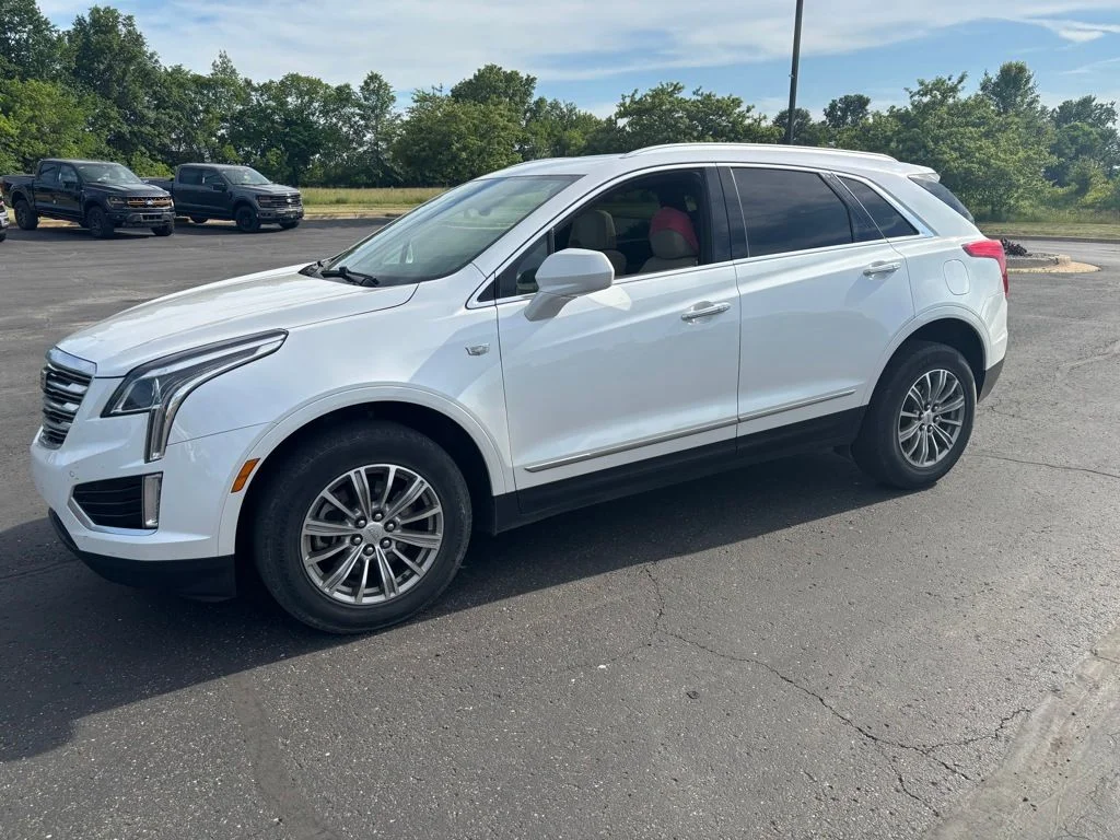 2017 Cadillac XT5 FWD Luxury's photo