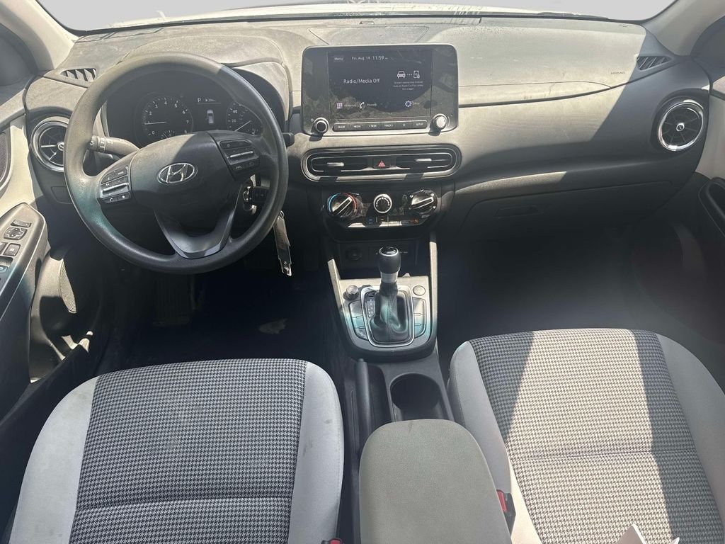 2023 Hyundai Kona SE - Photo 13