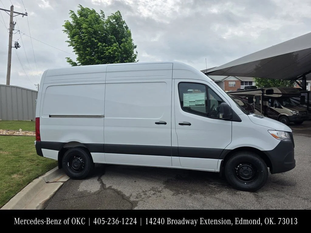 New 2026 Arctic White Mercedes-Benz Cargo 144 WB image 17
